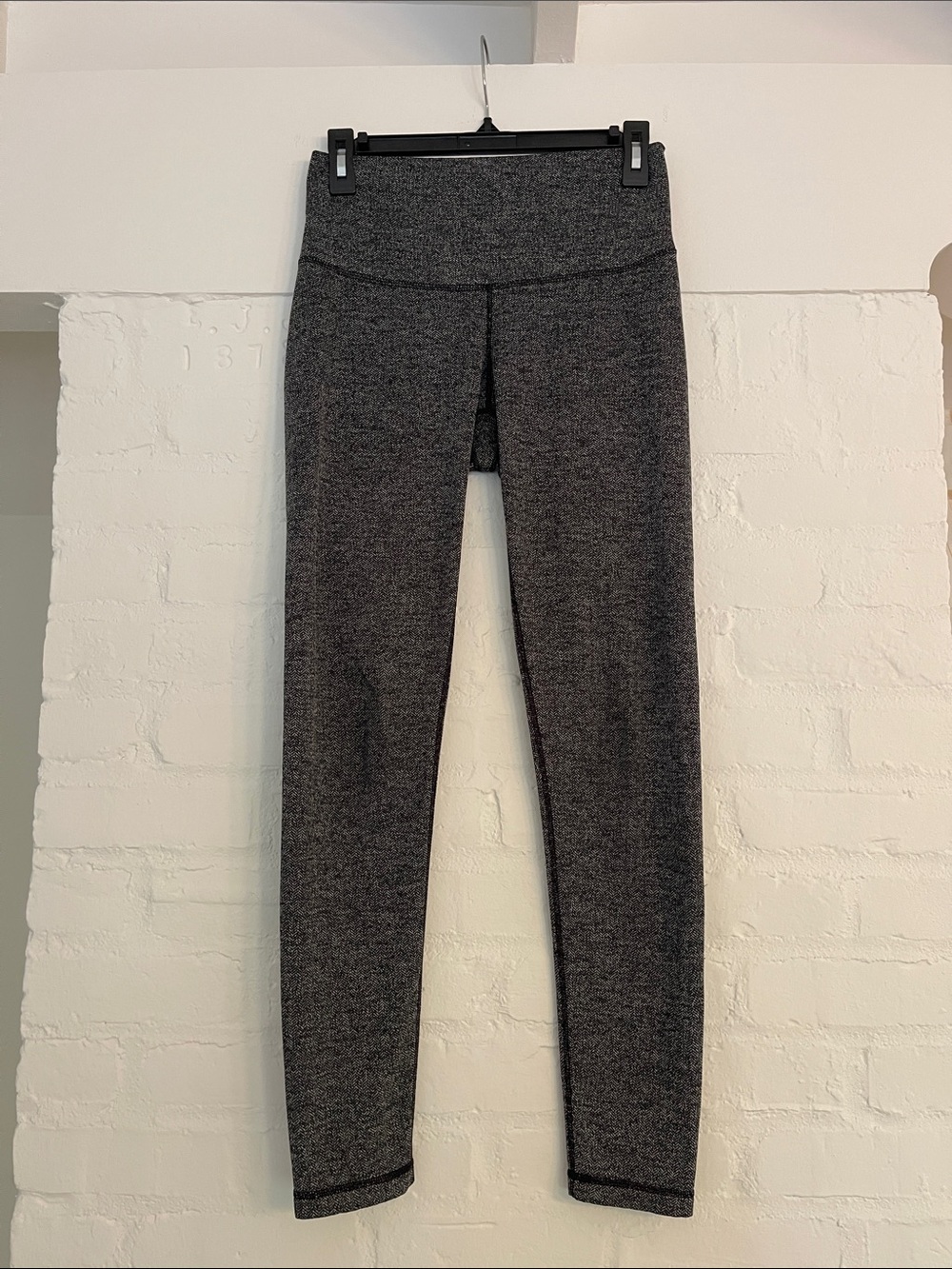 DYI Black & White Herringbone High-Waist Long Leggings Medium